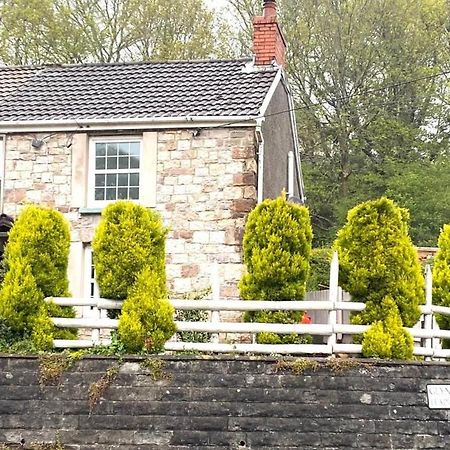 2-Bed Cottage In In Welsh Valley Nr สวอนซี ภายนอก รูปภาพ